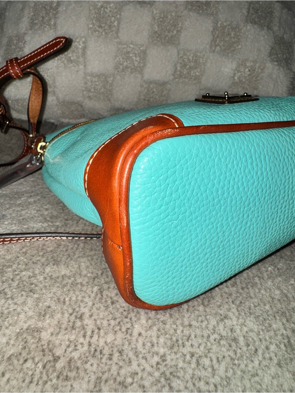 Dooney & Bourke Turquoise Pebble Leather Crossbody with Brown Trim - Picture 4 of 12